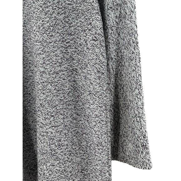 Chico’s Size 3 Gray Sweater with Fringed Bottom Size 16/18-‎ Comfy & Stylish! - Picture 3 of 10